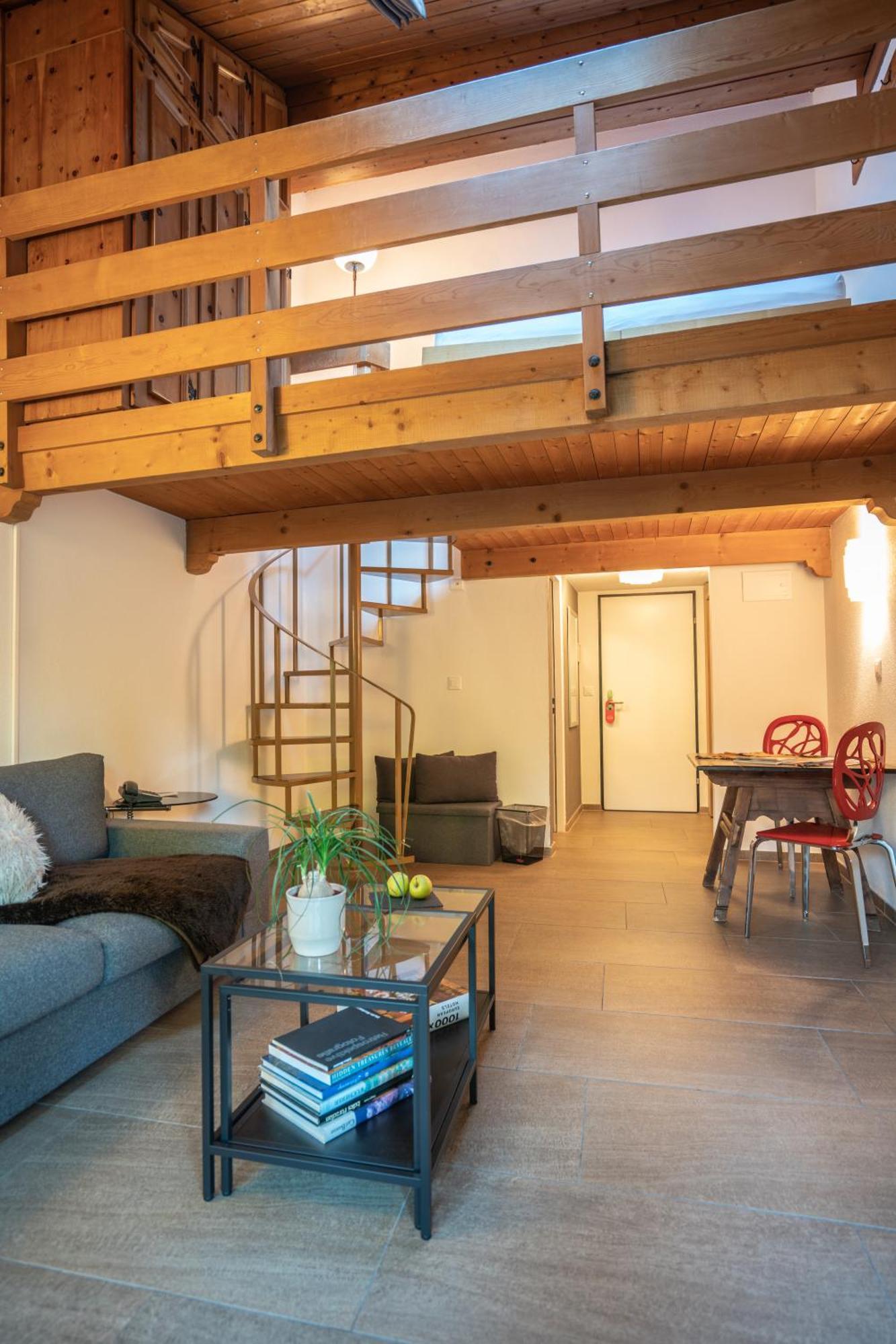 Hotel Des Alpes 필름 외부 사진
