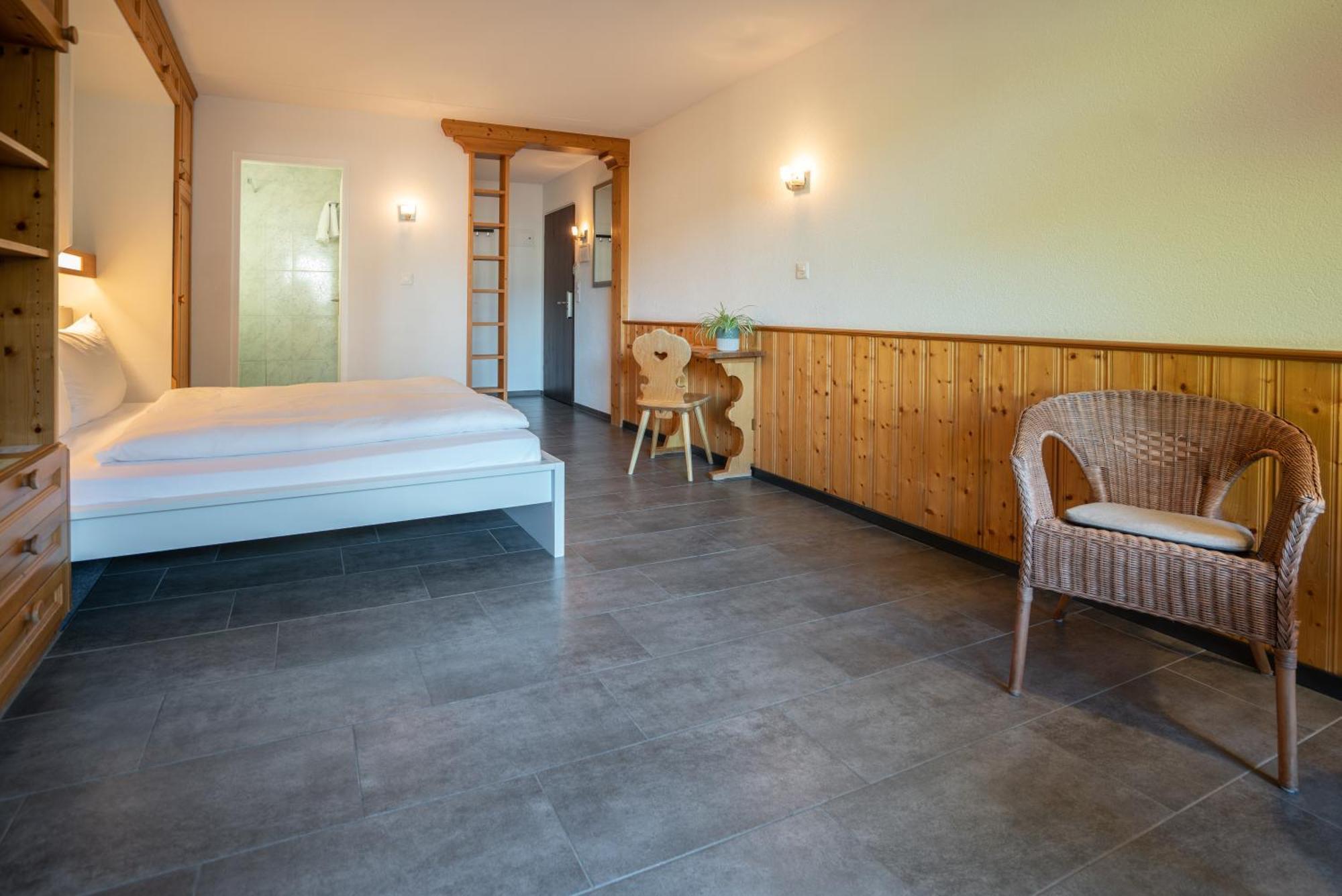 Hotel Des Alpes 필름 외부 사진