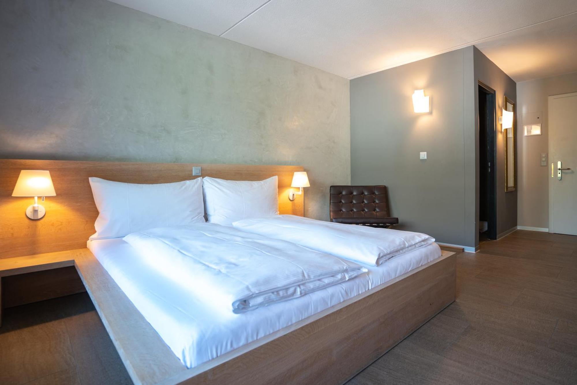 Hotel Des Alpes 필름 외부 사진
