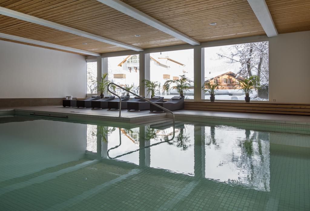 Hotel Des Alpes 필름 외부 사진