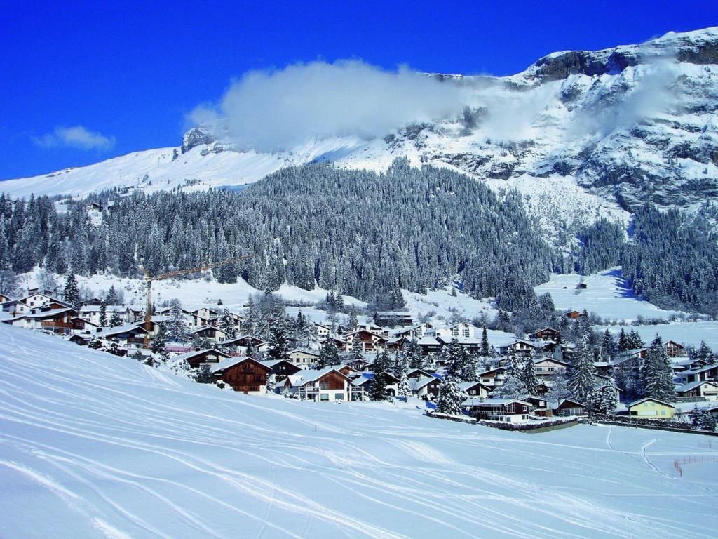 Hotel Des Alpes 필름 외부 사진